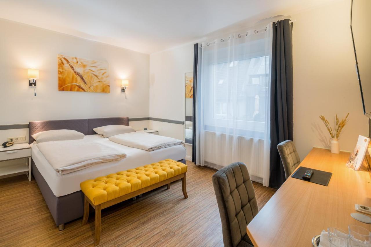 Schaefers Hotel, Self-Check-In, Cafe Und Baecker Am Hotel フェヒタ エクステリア 写真