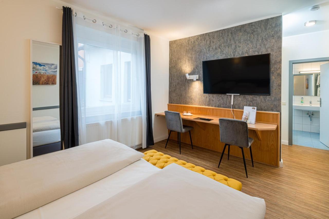 Schaefers Hotel, Self-Check-In, Cafe Und Baecker Am Hotel フェヒタ エクステリア 写真