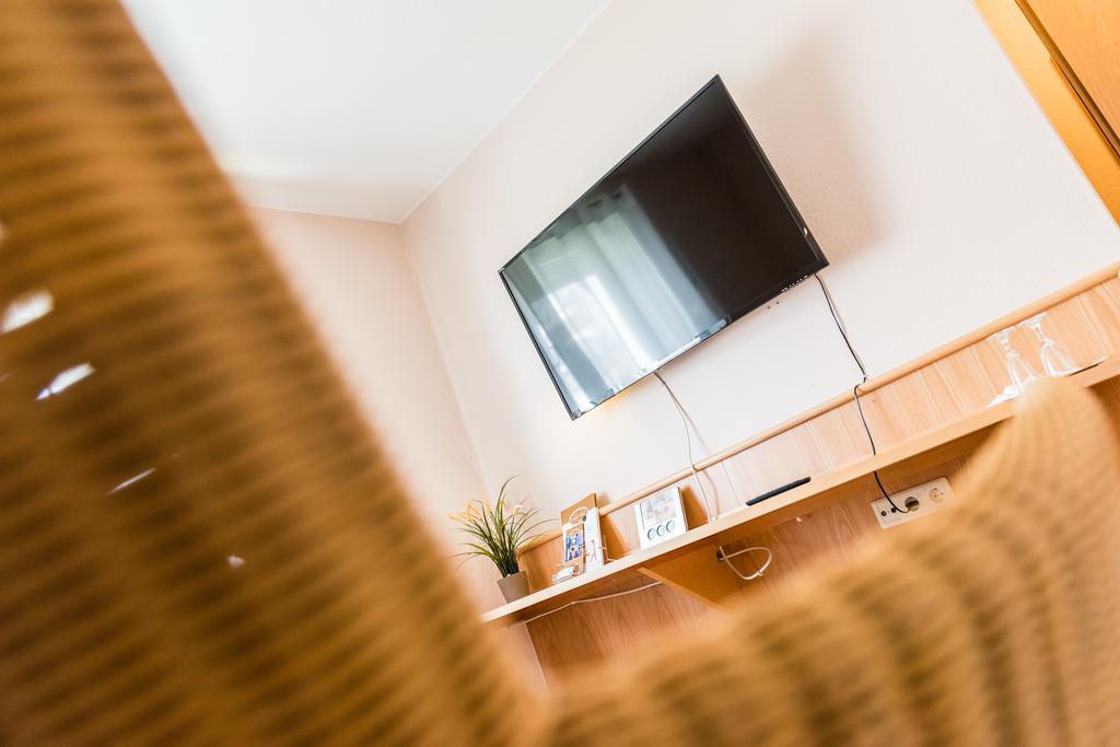 Schaefers Hotel, Self-Check-In, Cafe Und Baecker Am Hotel フェヒタ エクステリア 写真