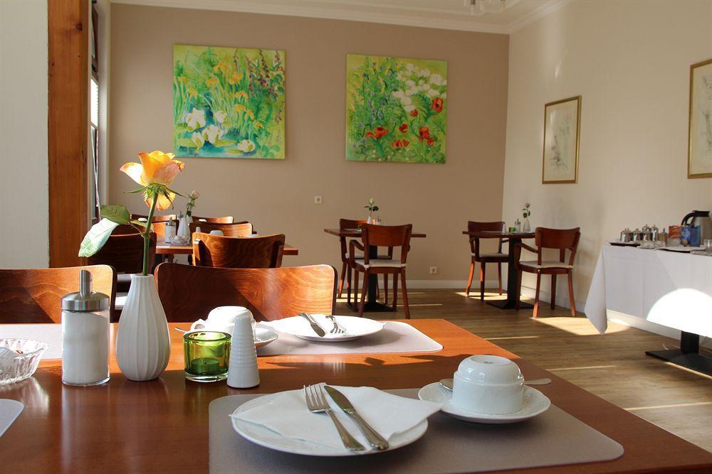 Schaefers Hotel, Self-Check-In, Cafe Und Baecker Am Hotel フェヒタ エクステリア 写真